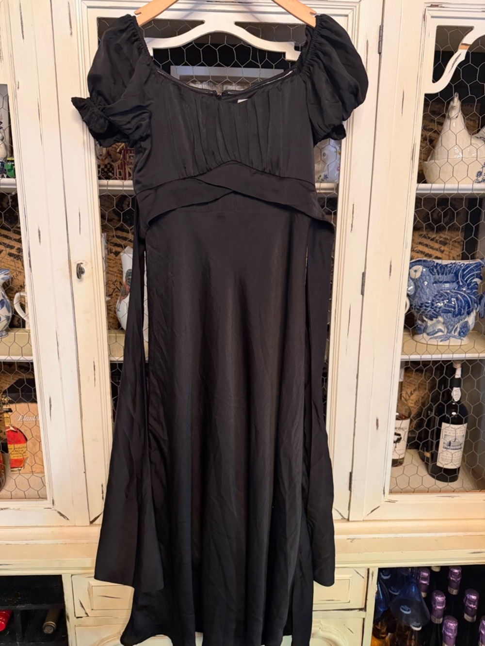 Francesca's Collections Black Puff-Sleeve Maxi Dress